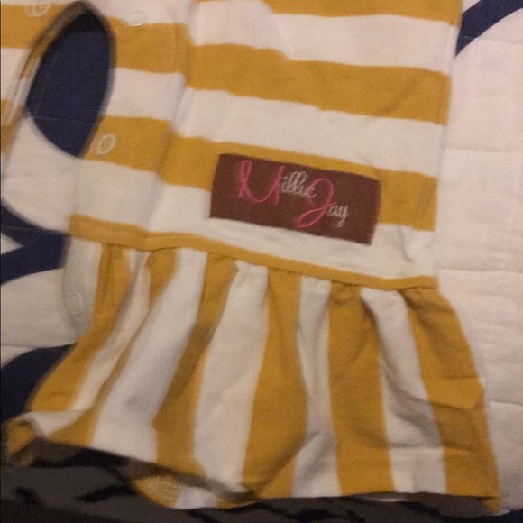 12 month onesie with ruffle bottom Millie Jay - Picture 2 of 5
